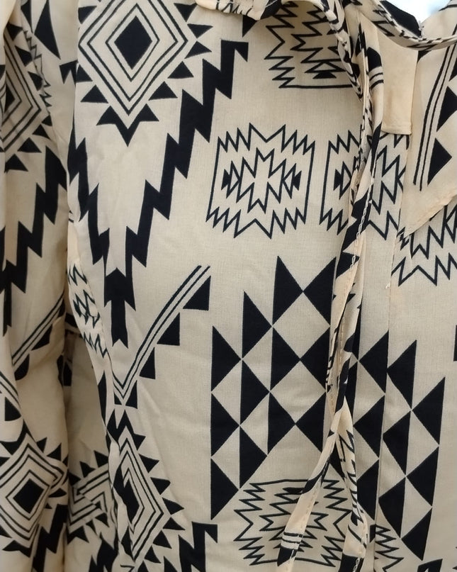 Umafre Long Sleeve Blouse