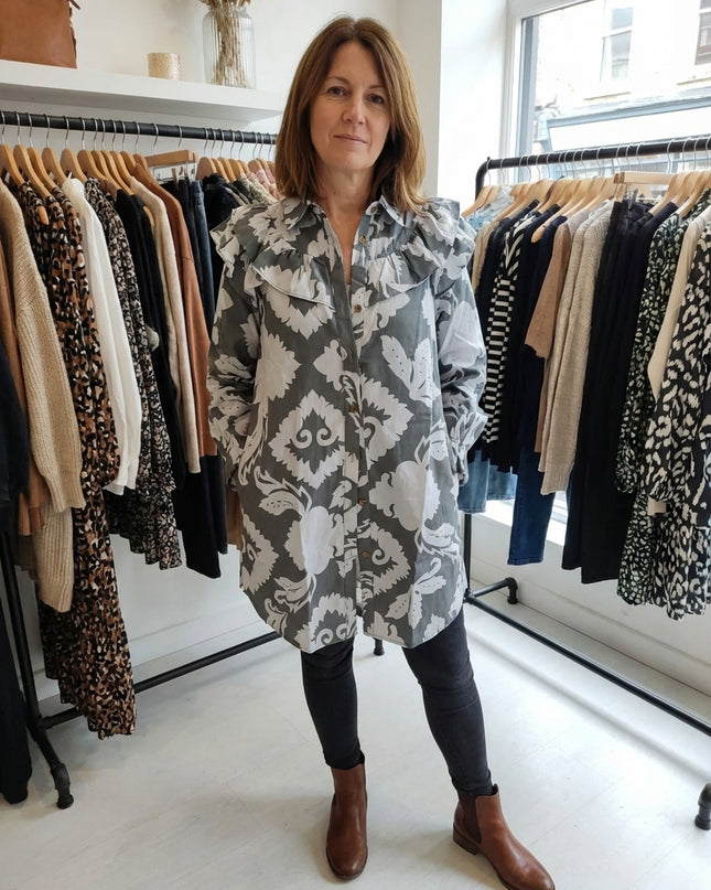 Long Sleeve DrUma blouse