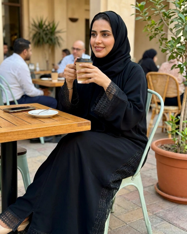 Elegant Black Abaya
